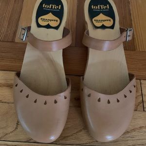 Swedish Hasbeens Size 39